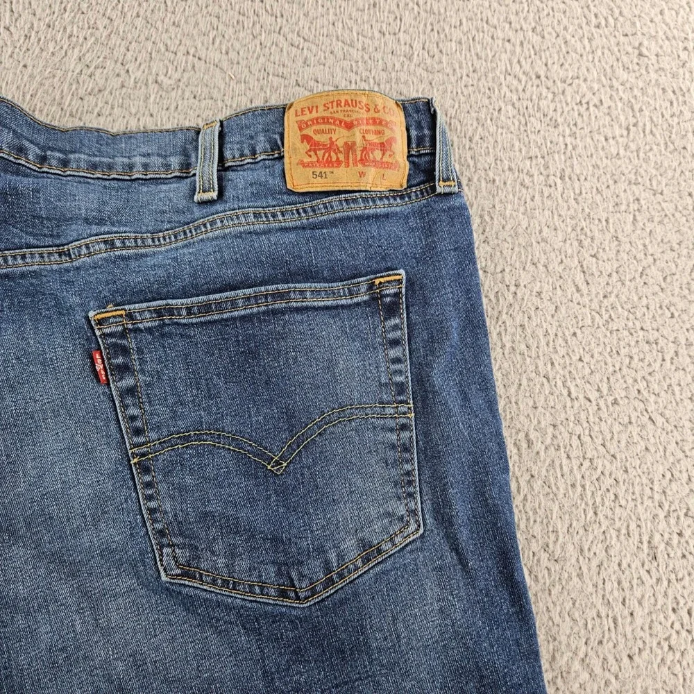 Levis 541 Athletic Taper Jeans Mens‎ Jeans 46x32 Blue Denim Stretch Classic